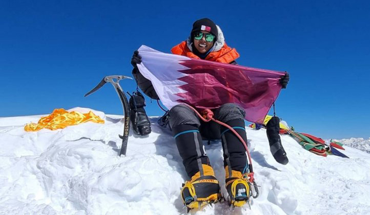 Qatari mountaineer Sheikha Asma al-Thani has scaled Mount Dhaulagiri
